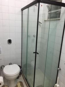 Ванна кімната в Confortavel Apartamento Copacabana