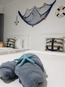 En eller flere senger på et rom på Phi Phi Indigo Hotel