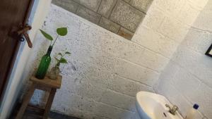 Koupelna v ubytování Adams Wood House Ayurveda Homestay Kochi