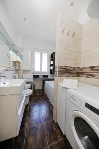 Fotografie z fotogalerie ubytování CAISA Classic Beachfront Apartment v destinaci Zadar