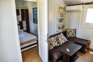 Krevet ili kreveti u jedinici u okviru objekta Mobile Homes Giovanni's beach Copacabana
