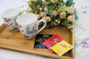 Coffee and tea making facilities at Iris Guest House