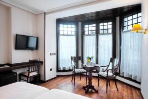 Imagine din galeria proprietății Palacio Arias în Navia