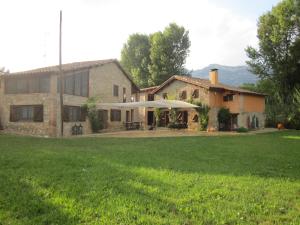 Сградата, в която се намира the country house