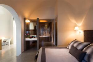 Ένα ή περισσότερα κρεβάτια σε δωμάτιο στο Avaton Resort And Spa 