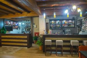 Ο χώρος του lounge ή του μπαρ στο Έναστρον