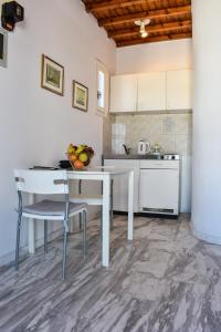 Η κουζίνα ή μικρή κουζίνα στο Villa Francesca