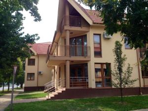 Budova, v ktorej sa apartmán nachádza