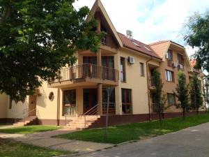 Budova, v ktorej sa apartmán nachádza