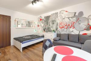 Zdjęcie z galerii obiektu LiPsTiCk HoUsE RyNeK we Wrocławiu