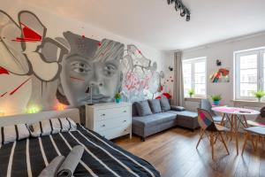 Zdjęcie z galerii obiektu LiPsTiCk HoUsE RyNeK we Wrocławiu