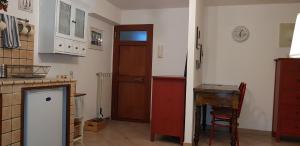 A kitchen or kitchenette at Tabor 1 garden & parking