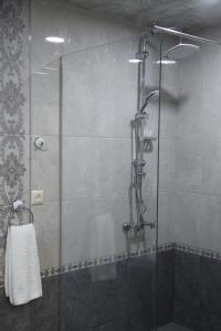 Koupelna v ubytování Tomu's Hotel