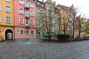 Zdjęcie z galerii obiektu LiPsTiCk HoUsE RyNeK we Wrocławiu