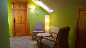 Posezení v ubytování Leroy´s Lodge