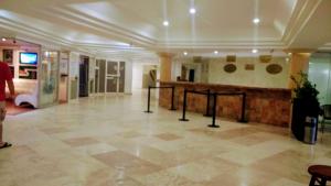 El lobby o recepción de SUITE SELECT TORRES GEMELAS 37 fotos más
