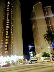 El edificio en el que está el departamento