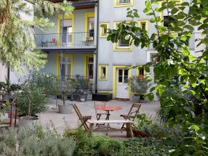 Galeriebild der Unterkunft Apartments Spalenring 10 in Basel