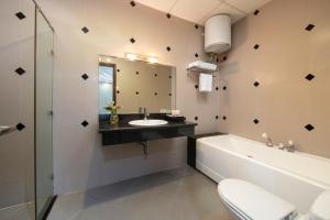 Vannituba majutusasutuses Sen Hotel - Managed by Sen Hotel Group