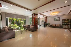 Istumisnurk majutusasutuses Sen Hotel - Managed by Sen Hotel Group