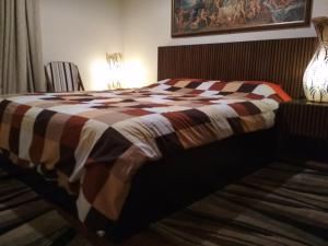 Легло или легла в стая в George's Apartment