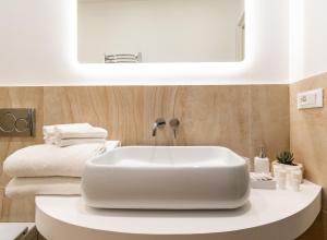 Koupelna v ubytování Suites Sorrento Elegance