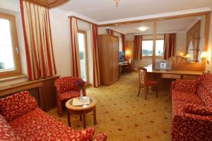 Istumisnurk majutusasutuses Hotel Neuwirt