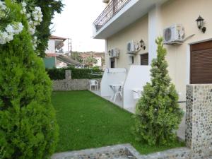 Gallery image of Triton Apartments in Nea Skioni