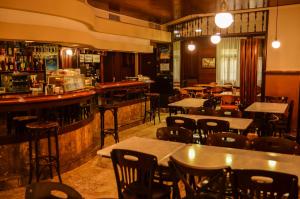 Lounge nebo bar v ubytování Hotel Cabeza + 21 fotografií