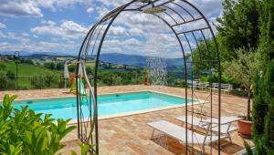 The swimming pool at or close to Agriturismo Pascucci