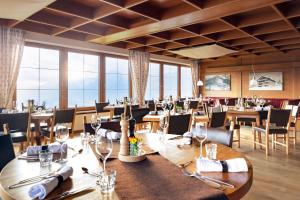 En restaurang eller annat matställe på Frieden DAS Alpine Panorama Hotel