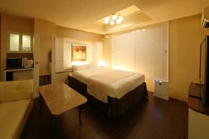 Gallery image of Hotel Fine Olive Kyoto Yamashina (Adult Only) in Kyoto