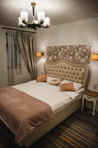 Gallery image of Glam Rose&White Downtown in Sibiu