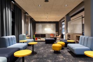 Zona de estar de a&o Frankfurt Ostend