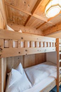 Postel nebo postele na pokoji v ubytování Apart Hotel Garni Wieser