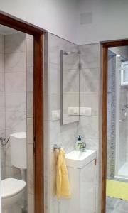 Ein Badezimmer in der Unterkunft Apartment Gotovina Biograd na Moru