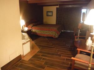 Gallery image of Budgetel Inn & Suites Hotel in Grand Rapids