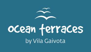 フェラグドにあるOcean Terraces Vila Gaivota Iの雲海旗