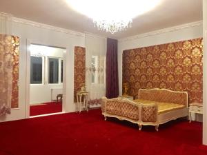 Postel nebo postele na pokoji v ubytování Lambach Villa