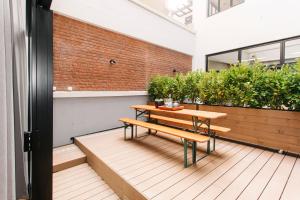 Μπαλκόνι ή βεράντα στο Auckland City Spacious Loft - 4 Bedrooms & 2 Free Car Parks