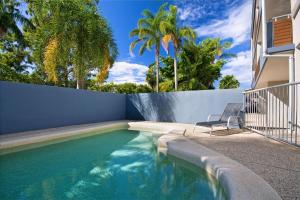 Piscina a Soundhaven Apartment 2, Noosa Heads o a prop