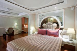 Gallery image of Charming Castle Hotel in Taipei