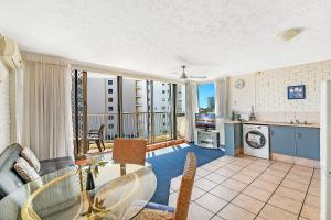 Gallery image of Broadbeach Travel Inn Apartments in Gold Coast