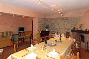 A television and/or entertainment centre at Il Villino