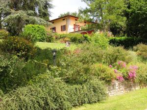 A garden outside Il Villino