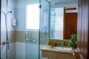 Koupelna v ubytování Huynh Duc Hotel