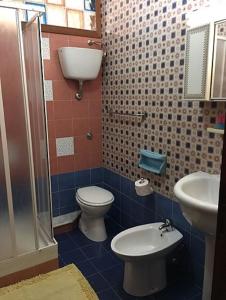 Kúpeľňa v ubytovaní appartamento " Il Ginepro"
