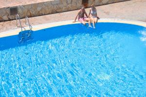 Bazén v ubytovaní Ibersol Torremolinos Beach alebo v jeho blízkosti