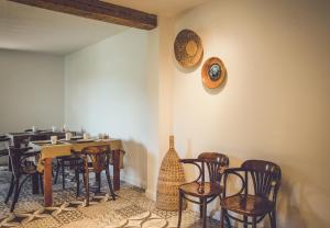 Posedenie v ubytovaní Hotel Dwa Księżyce