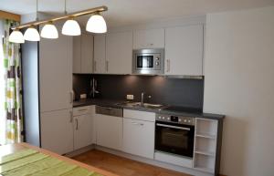 Küche/Küchenzeile in der Unterkunft Apartments Pfeifer